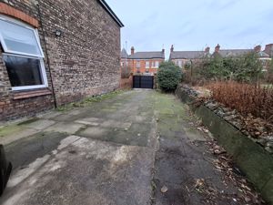 Photo 19- click for photo gallery